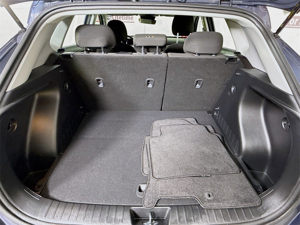 Certified 2025 Hyundai Kona SE image 29