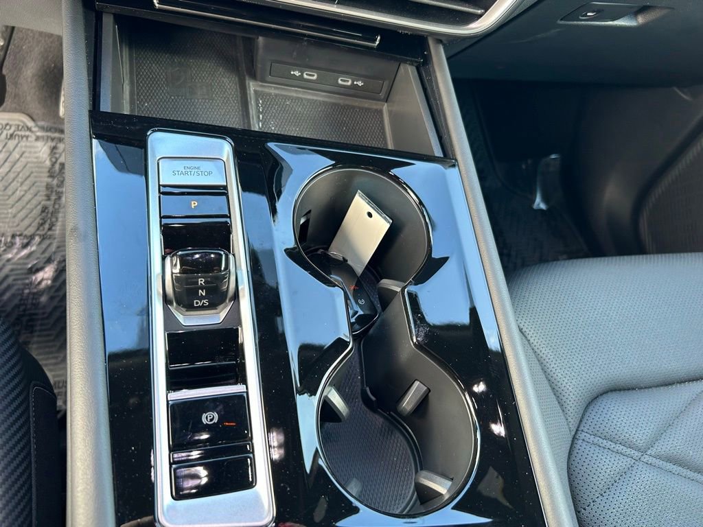 Used 2024 Volkswagen Atlas Cross Sport SE image 21