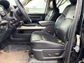 Used 2022 RAM 3500 Laramie image 10