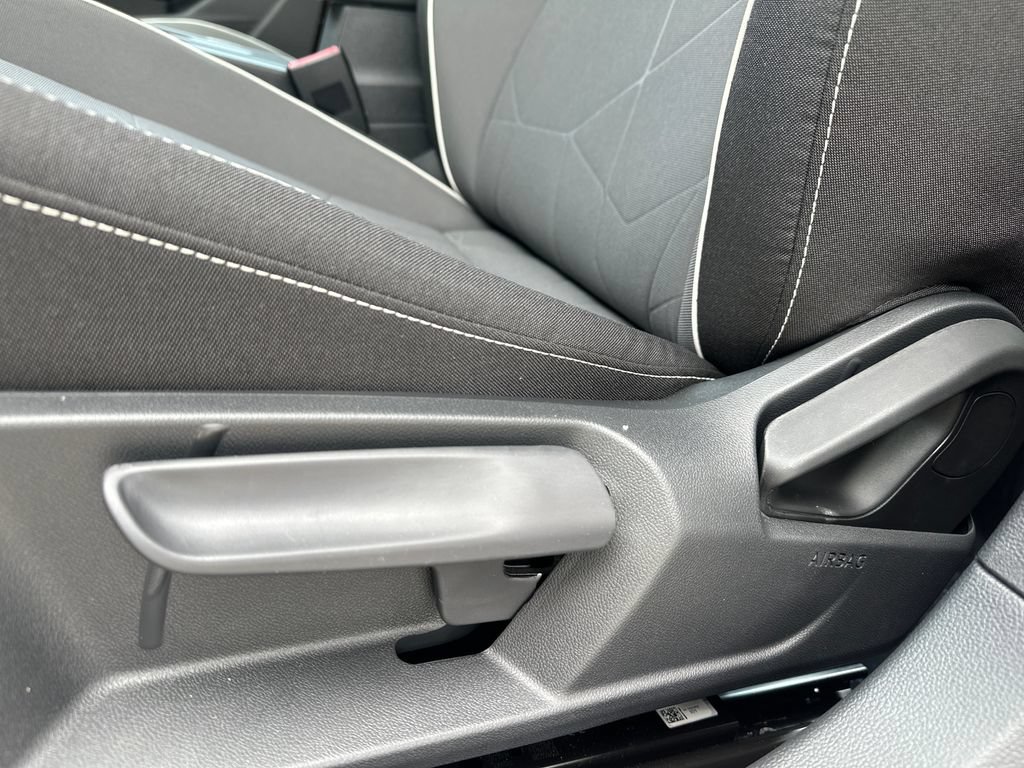 New 2026 Volkswagen Jetta Sport FWD image 4