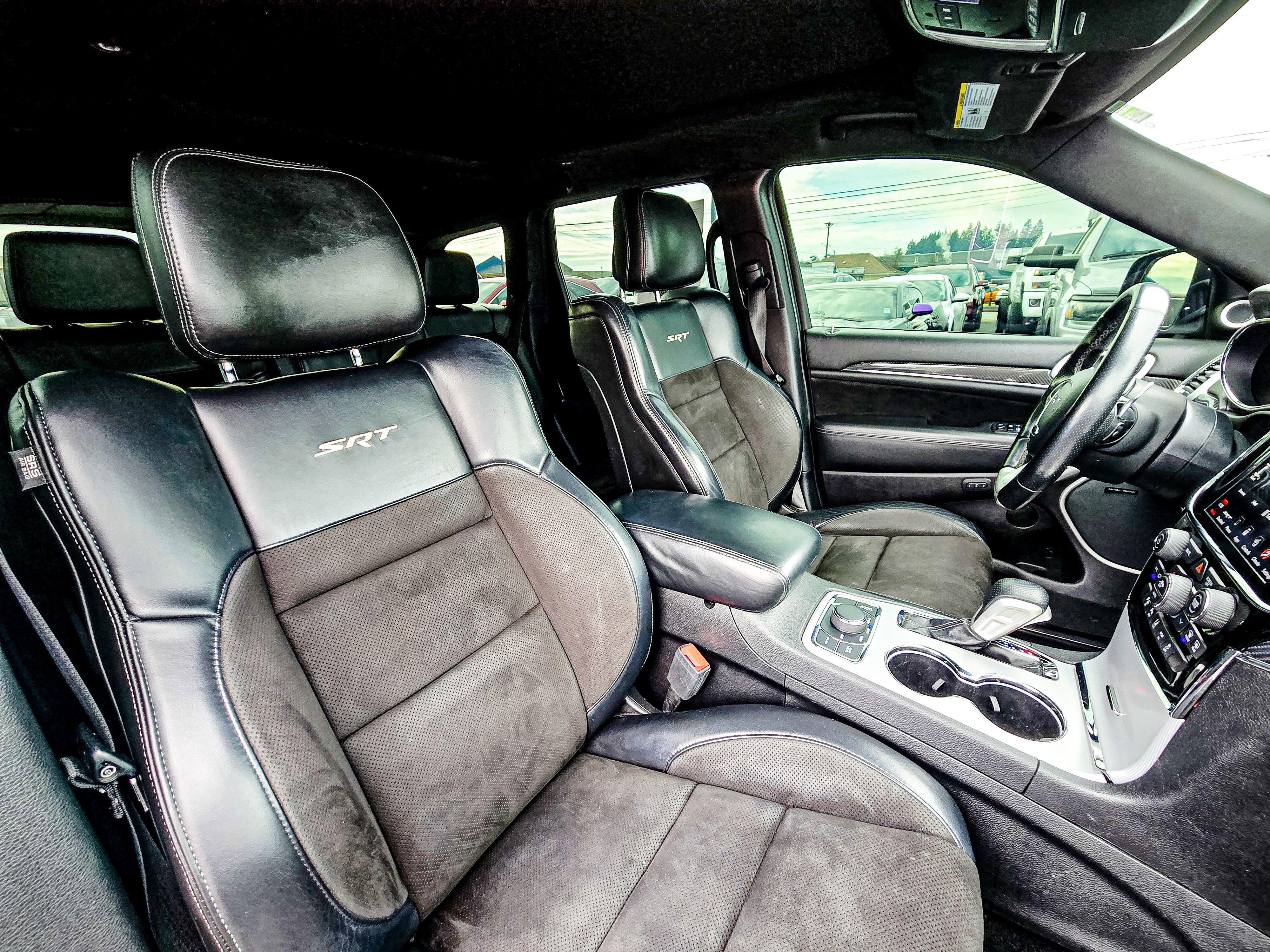 Used 2020 Jeep Grand Cherokee SRT image 14