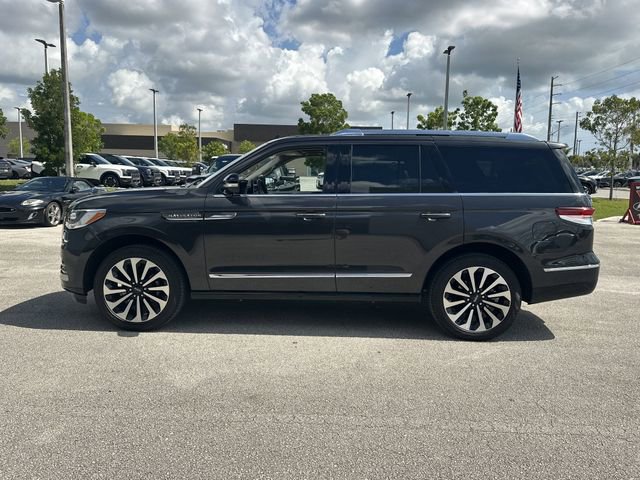 Certified 2023 Lincoln Navigator Reserve RWD image 12