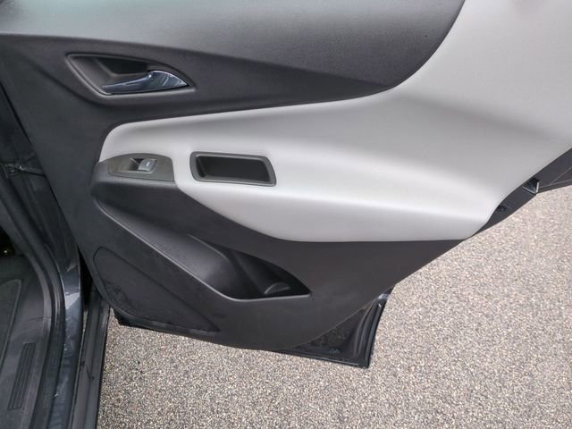 Used 2022 Chevrolet Equinox LS image 29