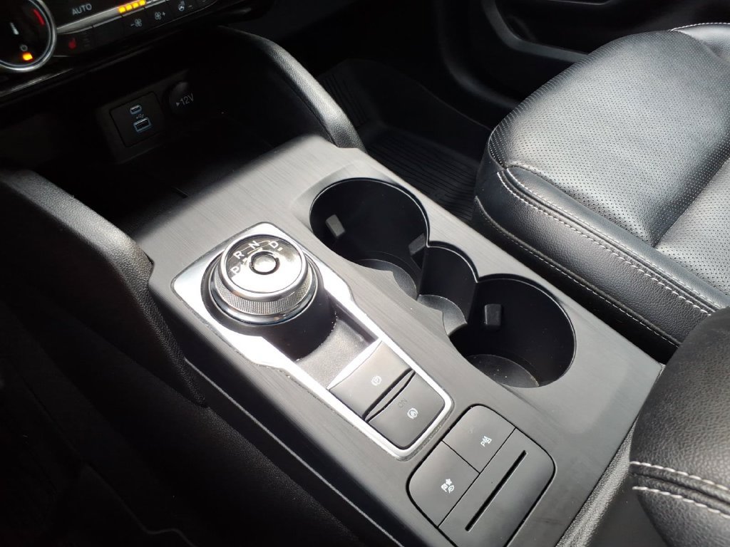 Used 2022 Ford Escape Titanium AWD/4WD image 18