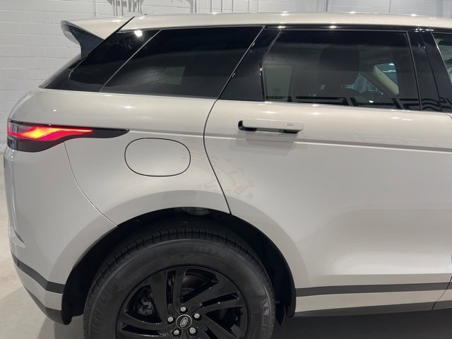 Used 2025 Land Rover Range Rover Evoque S image 6