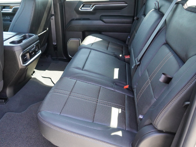 Used 2024 Chevrolet Silverado 1500 High Country w/ Technology Package AWD/4WD image 25