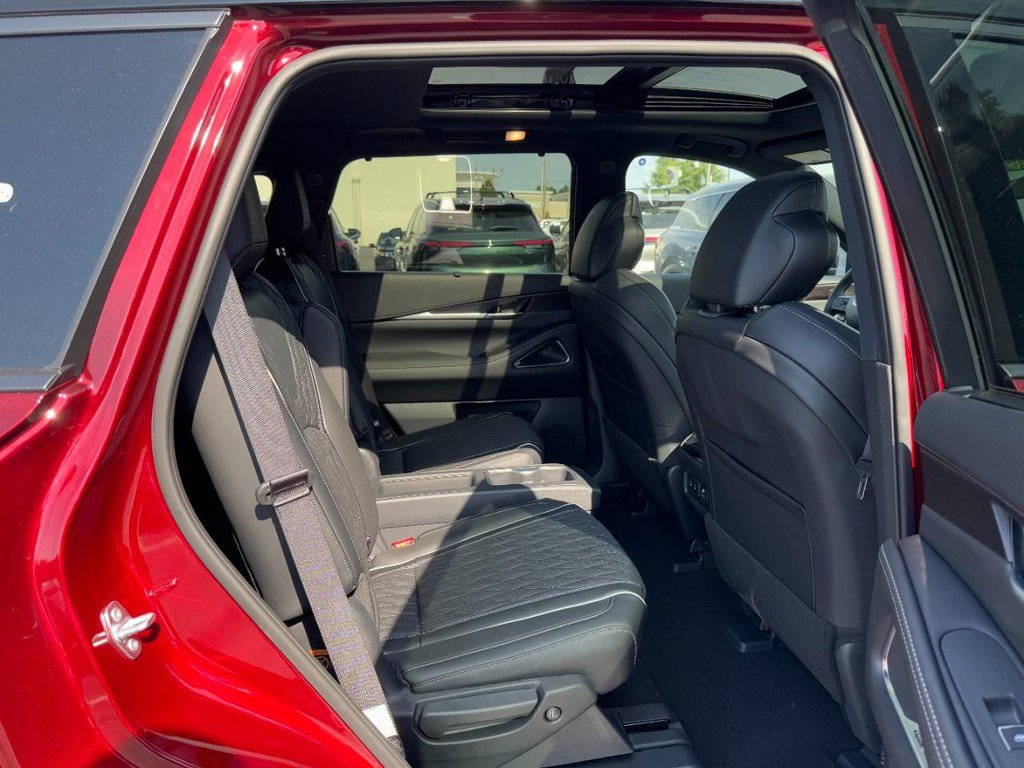 New 2026 INFINITI QX60 Autograph w/ Dark Cargo Package image 5