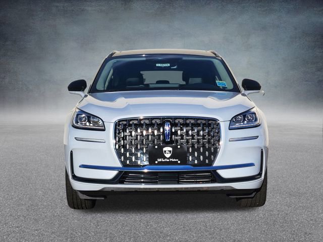 New 2025 Lincoln Corsair Grand Touring image 2