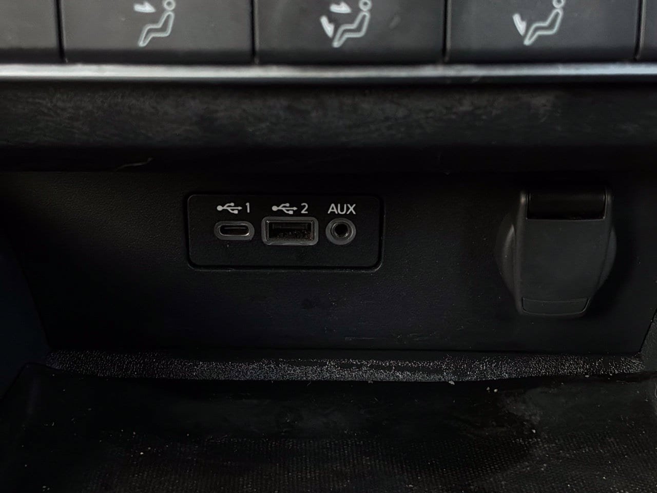 Used 2025 Nissan Altima 2.5 SV FWD image 27