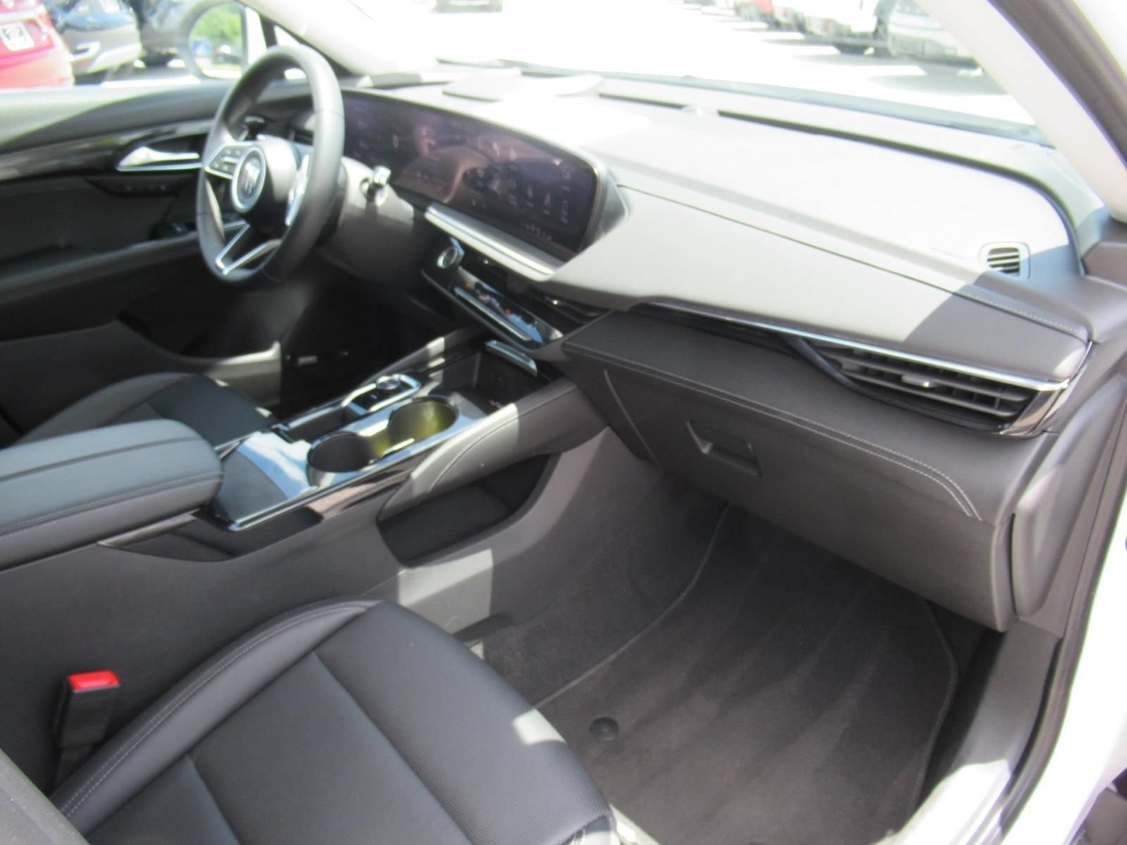 Used 2024 Buick Envision Preferred AWD/4WD image 11
