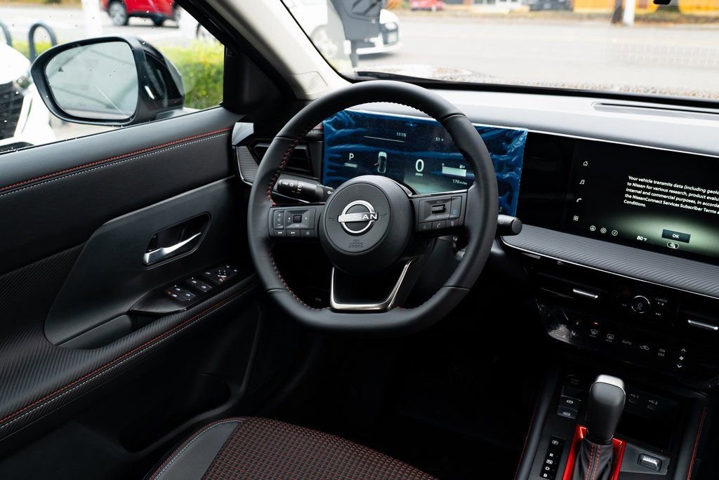 New 2026 Nissan Kicks SR image 9