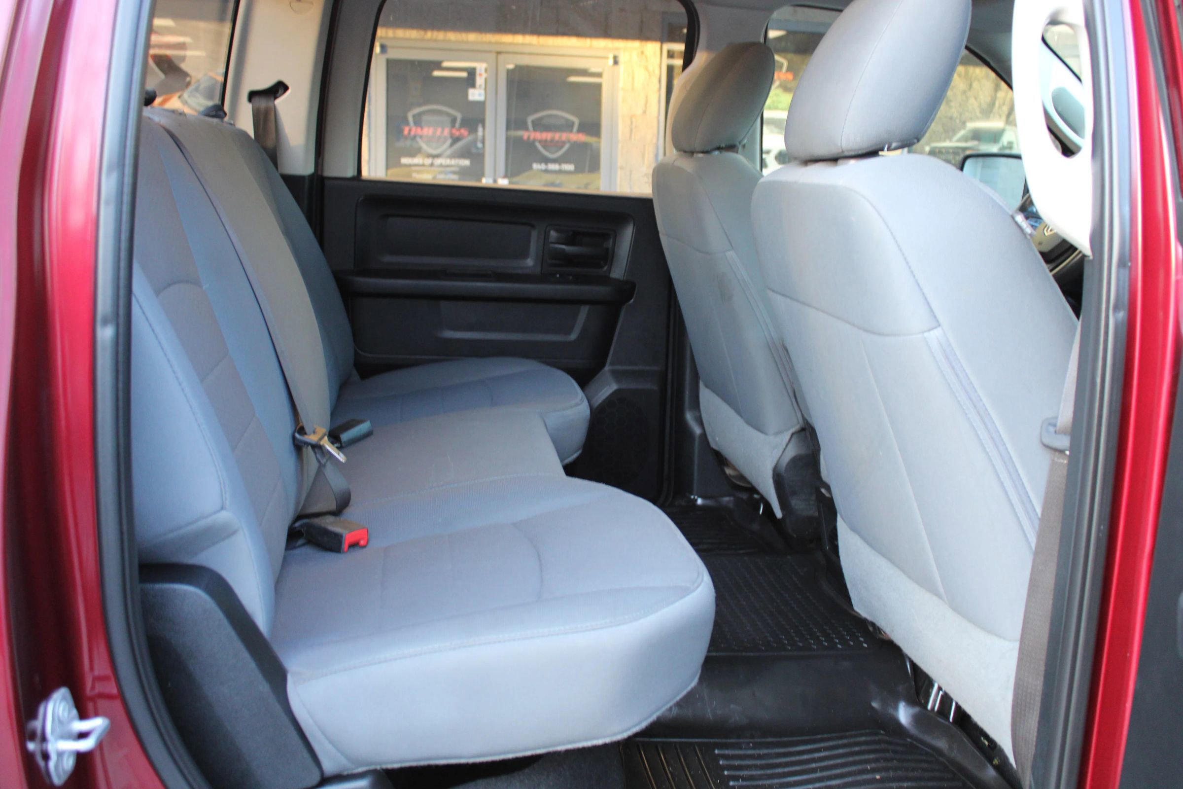 Used 2018 RAM 1500 Express w/ Express Value Package image 21