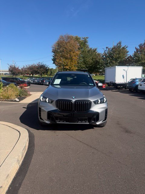 Used 2026 BMW X5 xDrive40i AWD/4WD image 3