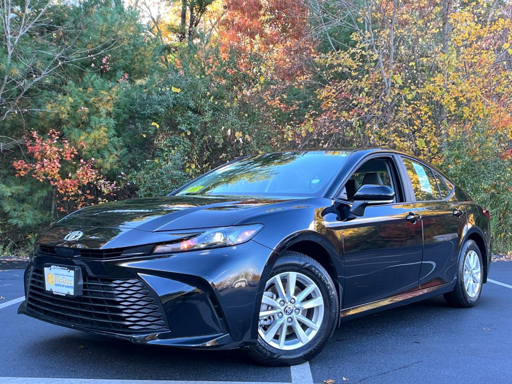 Used 2025 Toyota Camry LE w/ Convenience Package