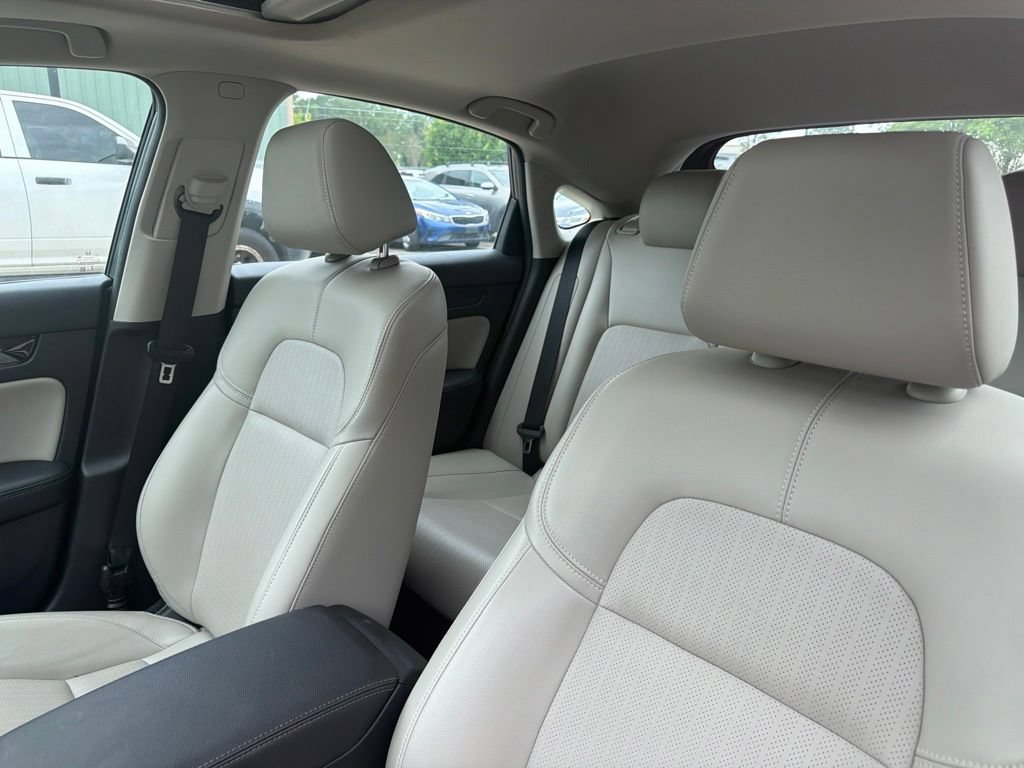 Used 2024 Honda Civic EX-L image 39