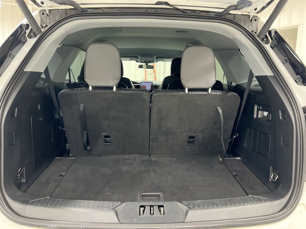 Used 2022 Ford Explorer XLT w/ Equipment Group 202A image 23