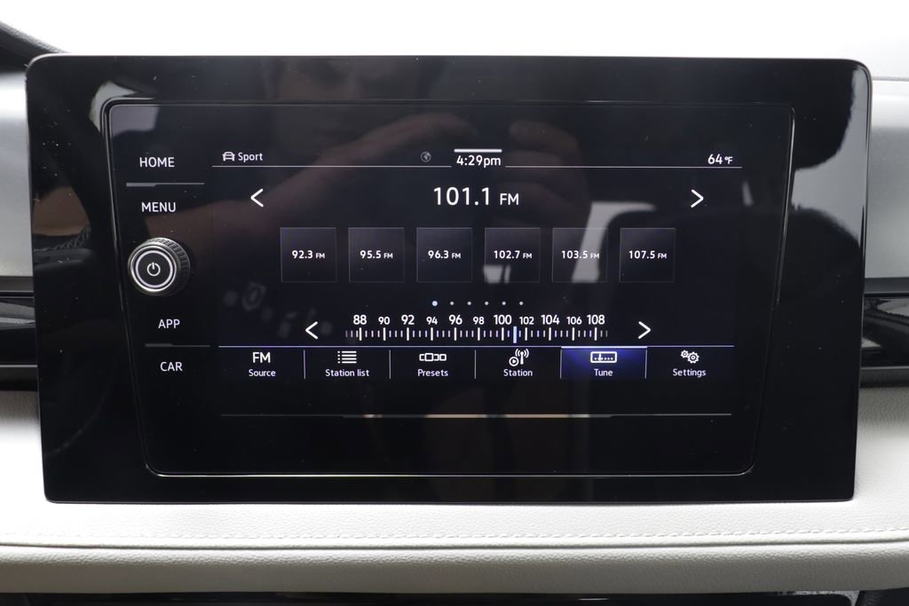 Used 2025 Volkswagen Taos S AWD/4WD image 9