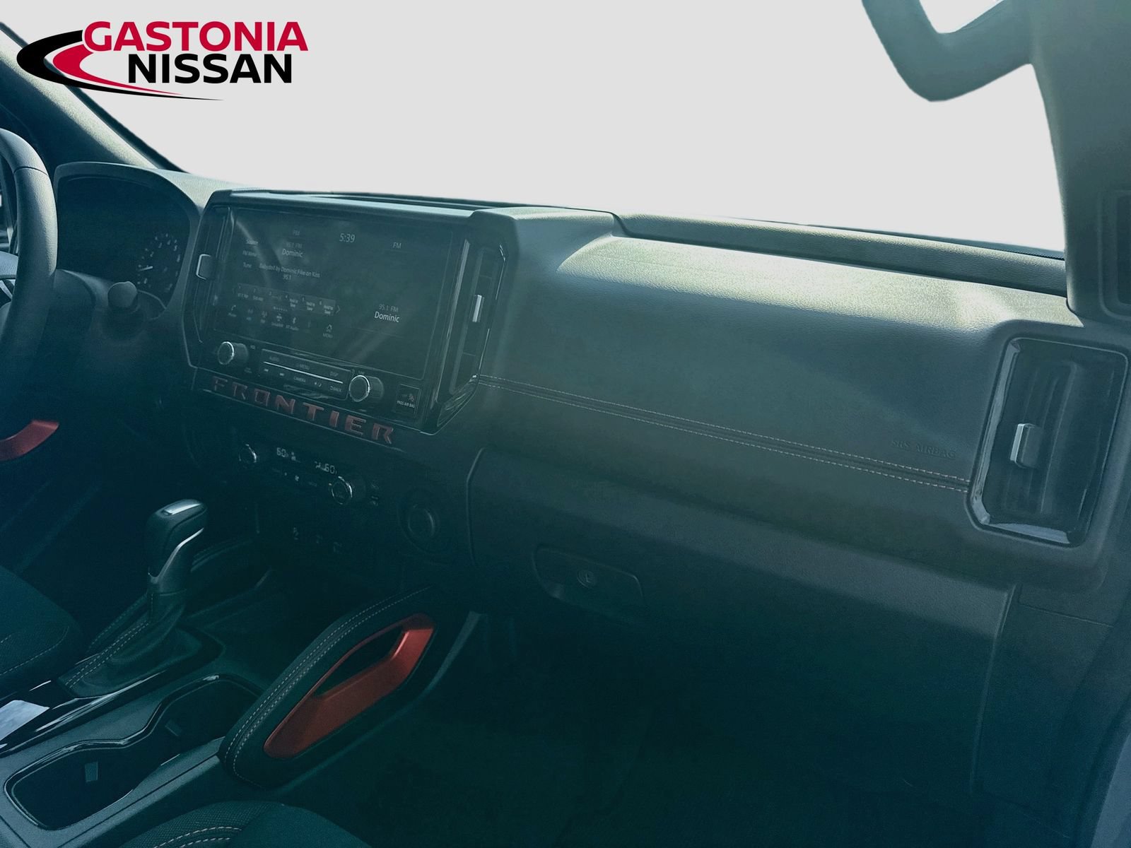 Used 2025 Nissan Frontier Pro-X RWD image 36