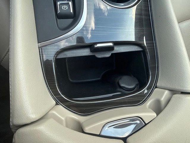 Used 2020 Buick Envision Essence w/ Experience Buick Package FWD image 20