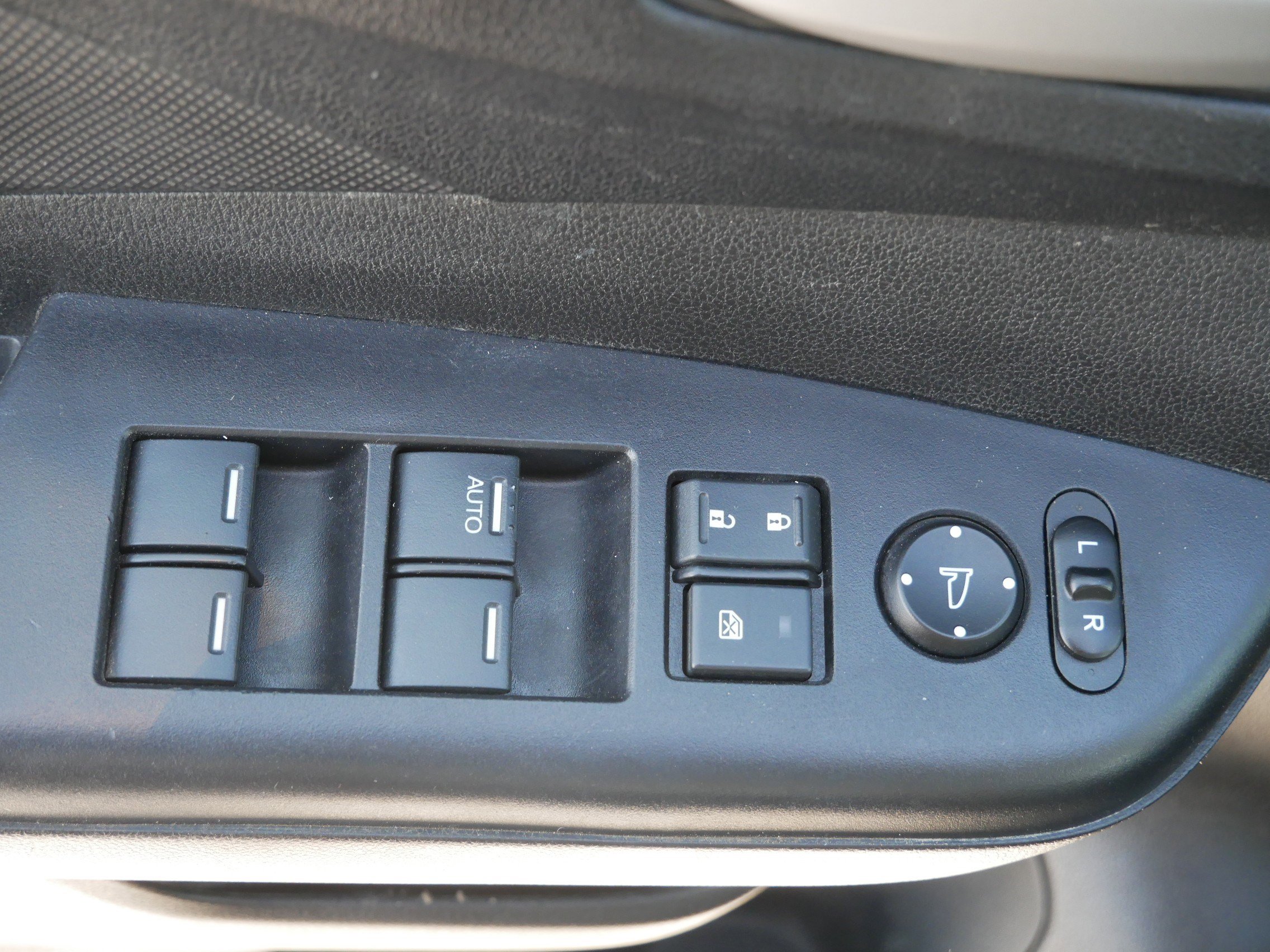 Used 2016 Honda CR-V SE image 19