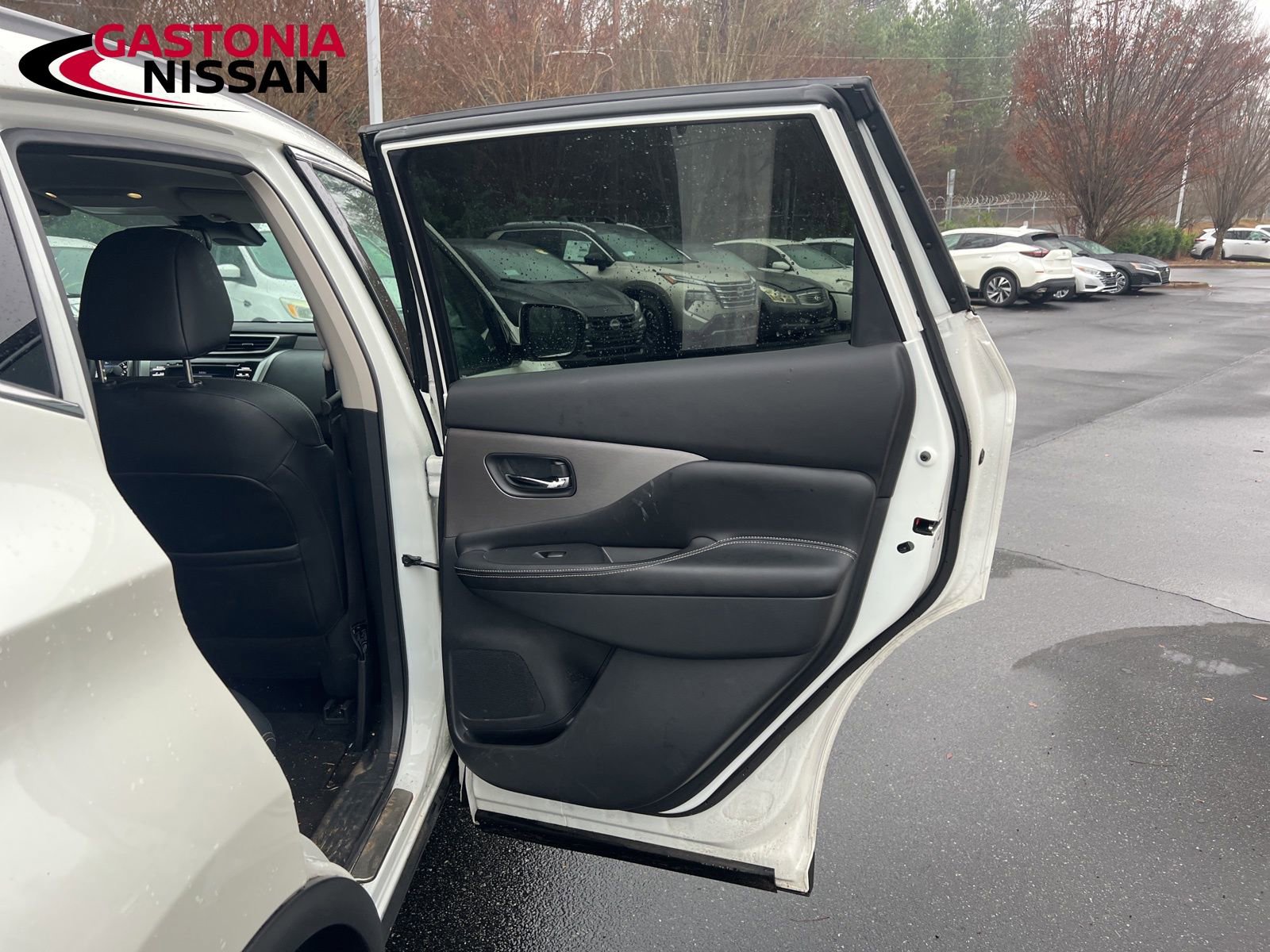 Used 2024 Nissan Murano SV w/ SV Midnight Edition Package image 32