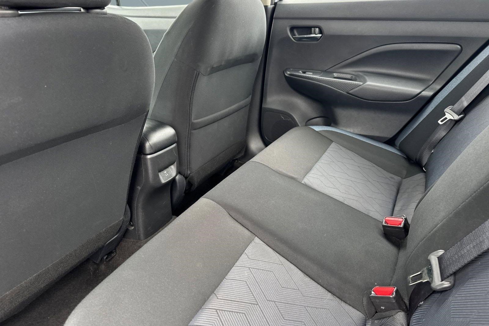 Used 2024 Nissan Versa SV FWD image 25