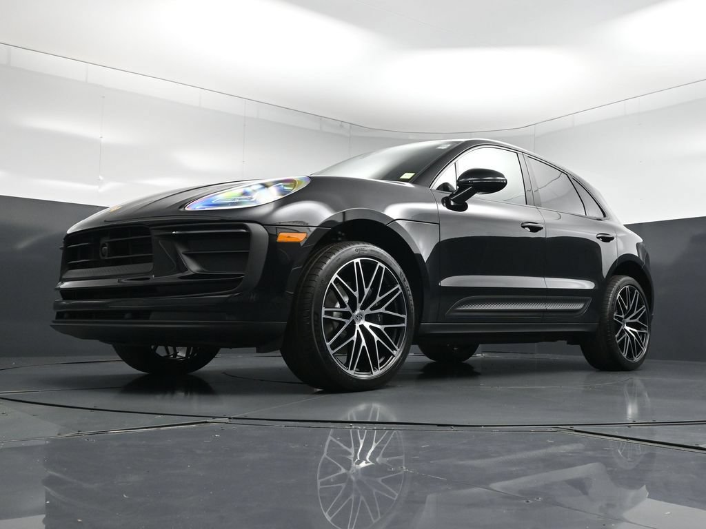 New 2026 Porsche Macan AWD/4WD image 22
