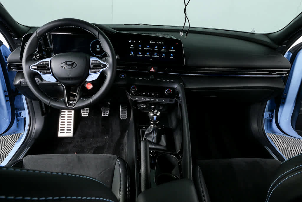 Certified 2025 Hyundai Elantra N image 18