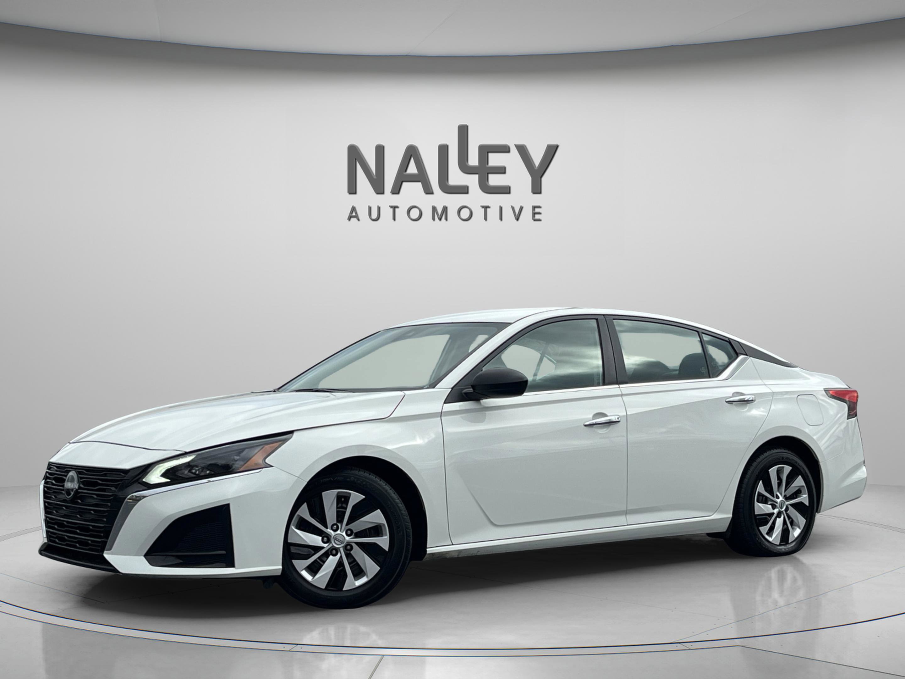 Used 2024 Nissan Altima 2.5 S image 1