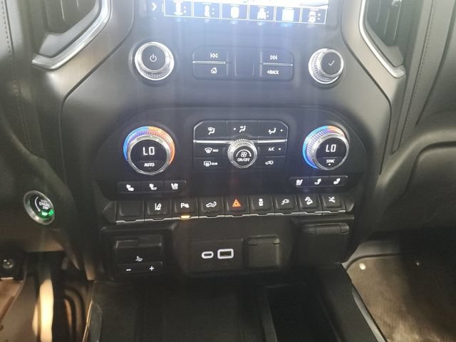Used 2021 GMC Sierra 3500 AT4 w/ AT4 Premium Plus Package AWD/4WD image 30