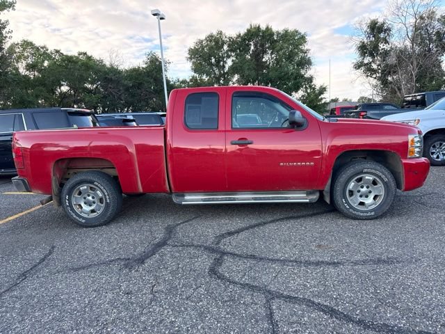 Used 2011 Chevrolet Silverado 1500 LT w/ All-Star Edition AWD/4WD image 2