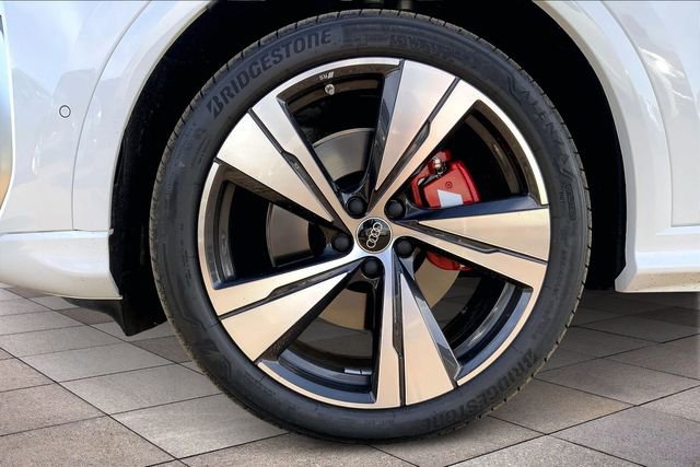 New 2025 Audi SQ5 Premium Plus image 11