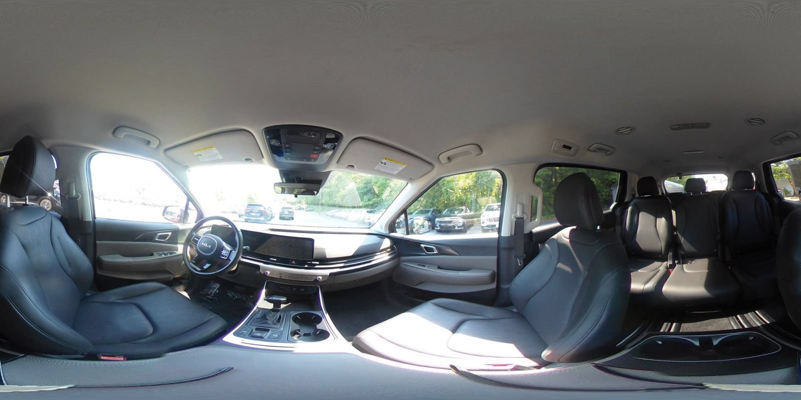 Used 2026 Kia Carnival FWD image 42