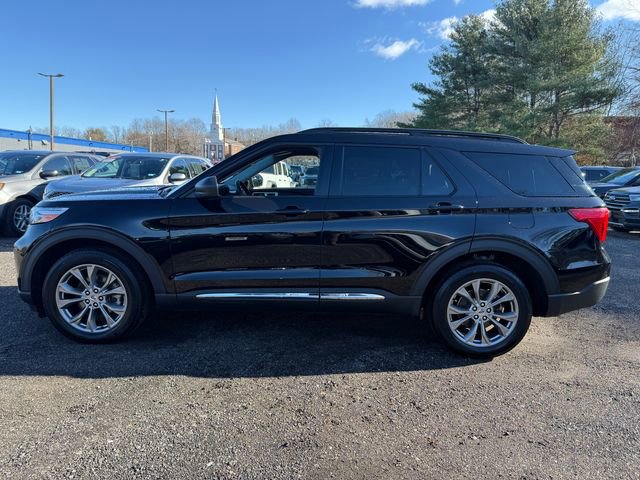 Used 2022 Ford Explorer XLT w/ Equipment Group 202A image 2