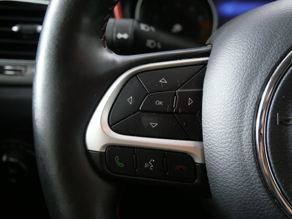 Used 2019 Jeep Compass Trailhawk w/ Leather Interior Group AWD/4WD image 24