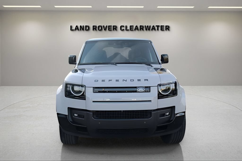 Used 2026 Land Rover Defender 110 X-Dynamic SE AWD/4WD image 8