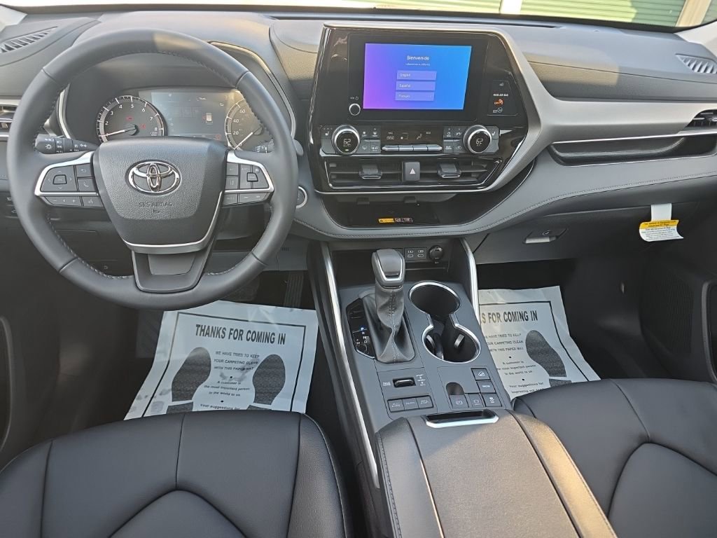 Certified 2026 Toyota Highlander XLE image 21