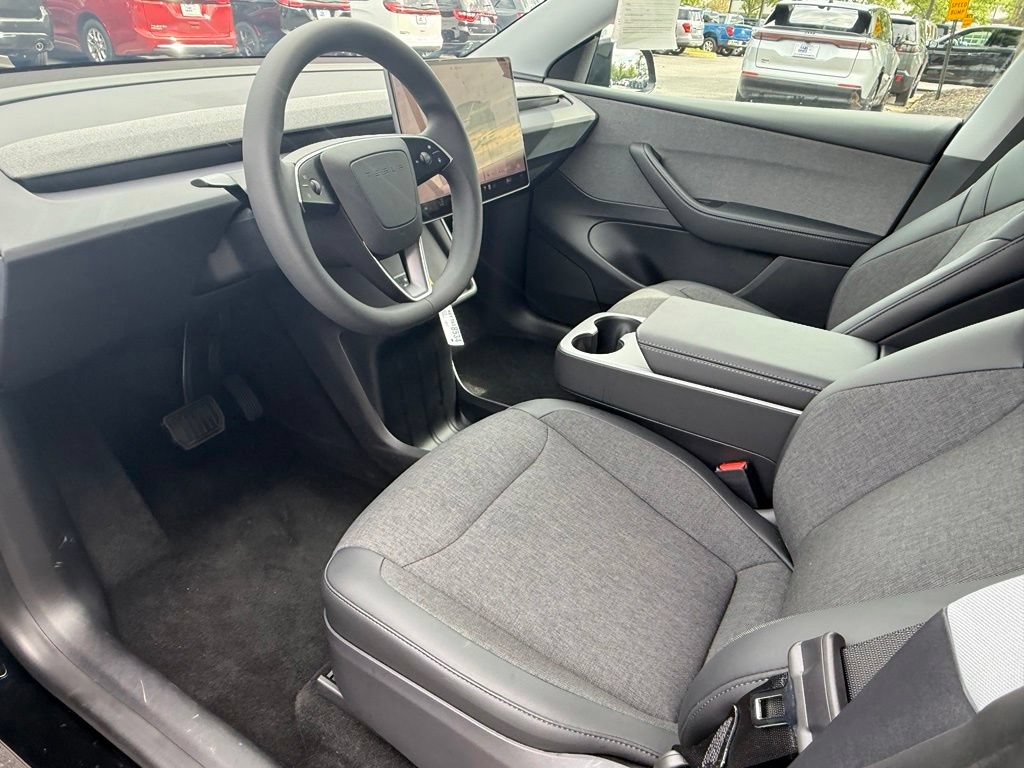 Used 2026 Tesla Model Y 2WD image 19