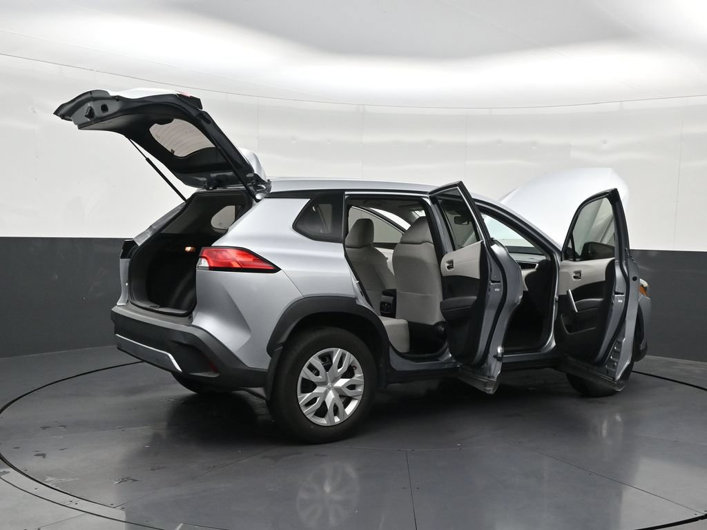 Used 2022 Toyota Corolla Cross L FWD image 31