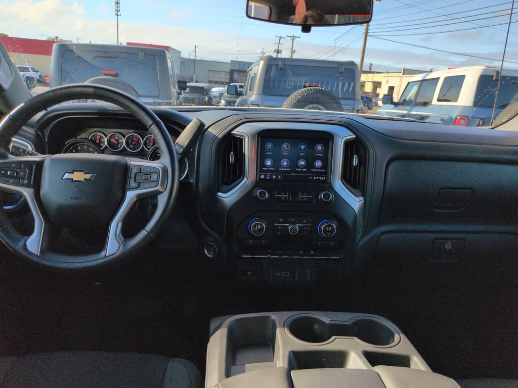 Used 2020 Chevrolet Silverado 1500 LT w/ All-Star Edition AWD/4WD image 12