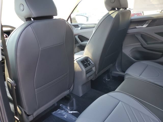 New 2026 Volkswagen Tiguan SE AWD/4WD image 10
