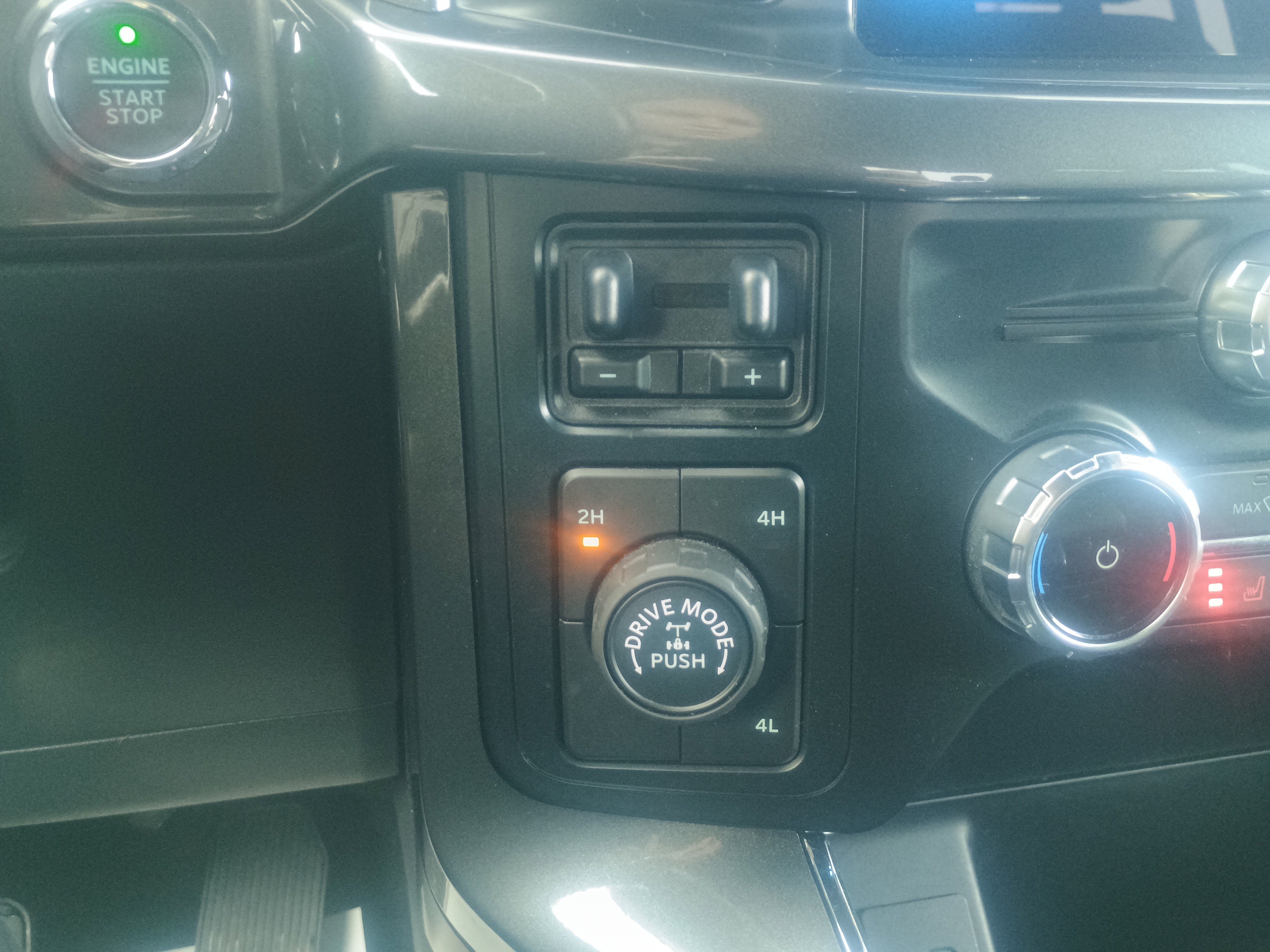 Certified 2022 Ford F150 XLT w/ Equipment Group 302A High image 28