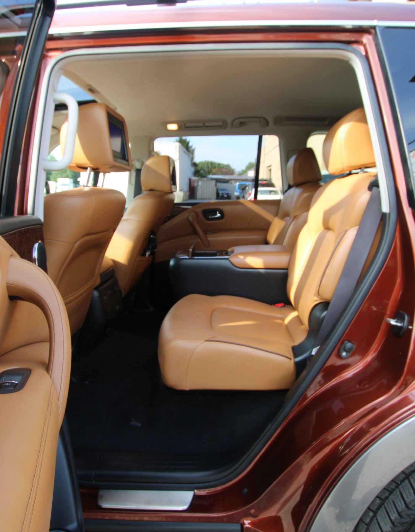 Used 2017 Nissan Armada Platinum w/ Captain Seat Package AWD/4WD image 11