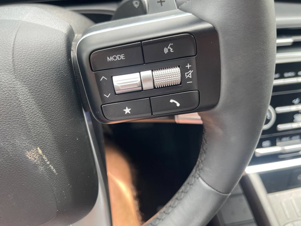Used 2026 Hyundai Santa Fe SE FWD image 18