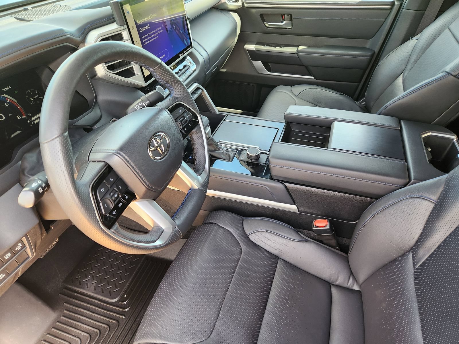 Used 2022 Toyota Tundra Platinum RWD image 16