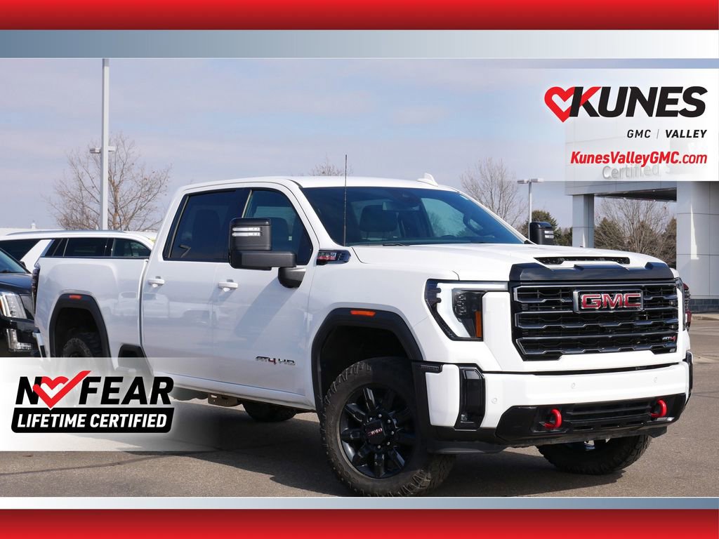 Used 2025 GMC Sierra 2500 AT4 image 1