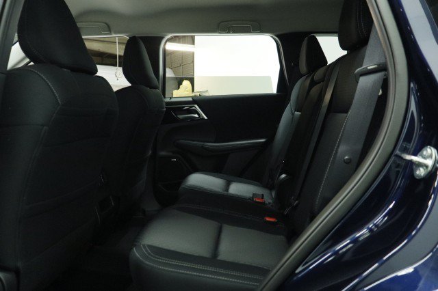 New 2026 Mitsubishi Outlander ES FWD image 24