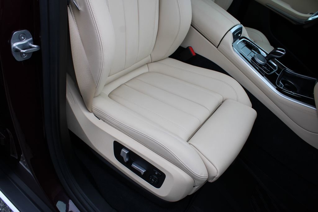 Used 2019 BMW X5 xDrive40i w/ Executive Package image 25