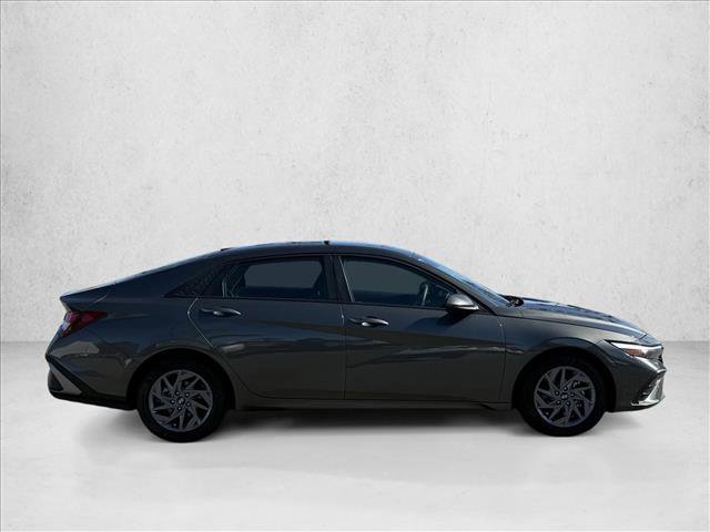 Certified 2024 Hyundai Elantra SEL image 4