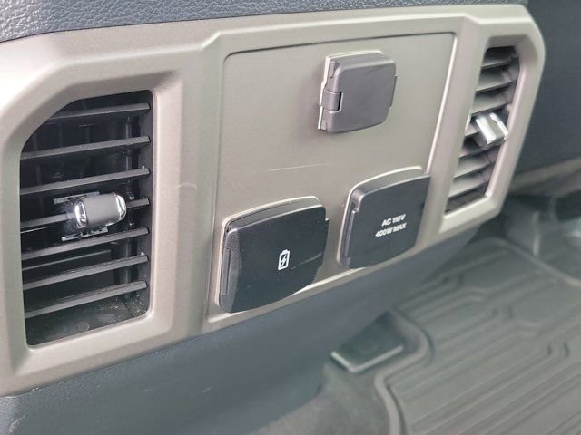 Certified 2022 Ford F350 Lariat w/ Lariat Ultimate Package AWD/4WD image 15